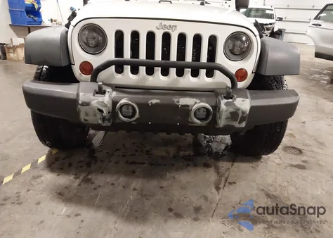 2013 Jeep Wrangler Unlimited Sport from USA, damaged, VIN 1C4BJWDG3DL657637